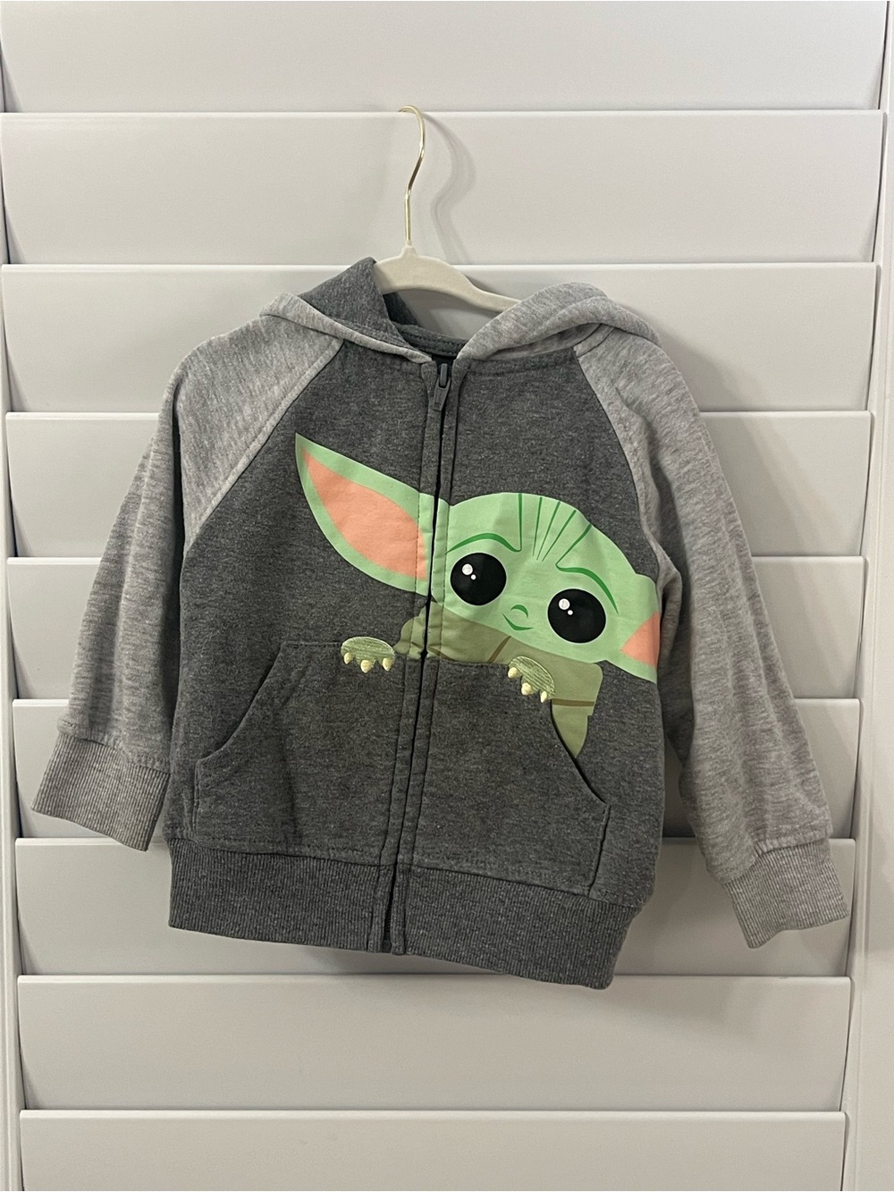 Star Wars Kids Grey Full-Zip Hoodie with Grogu Baby Yoda Graphic - Size 2